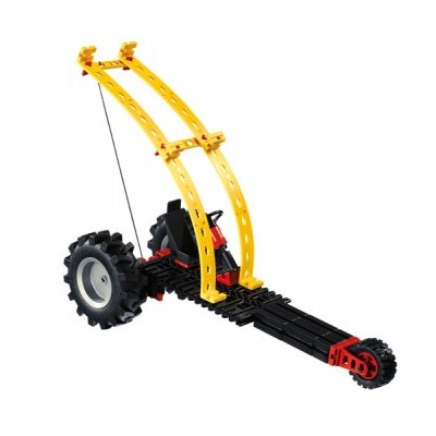 Brinquedo de veículo agrícola amarelo, preto e vermelho com rodas grandes