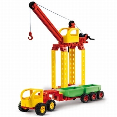 veículo de brinquedo com camião e grua de plástico colorido