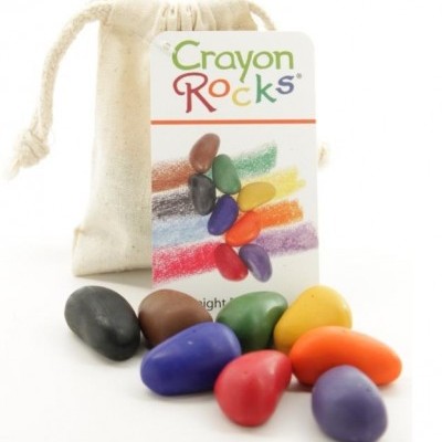 Lápis de cera coloridos em forma de pedras com saco de tecido e etiqueta Crayon Rocks
