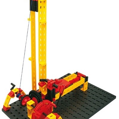 Modelo mecânico colorido com base preta e estrutura amarela e vermelha