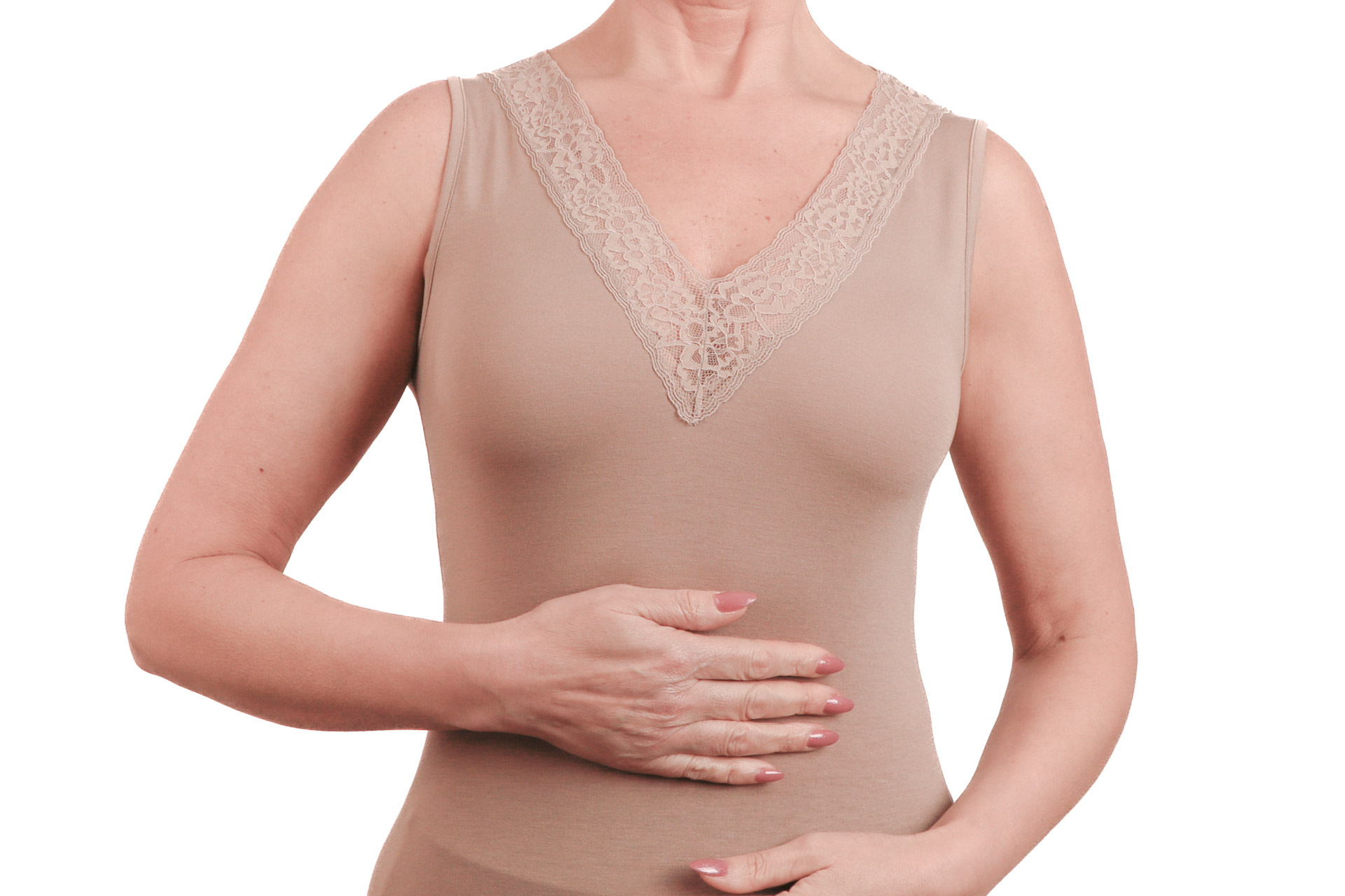 Camisola cor de pele com renda no decote em V vista em modelo