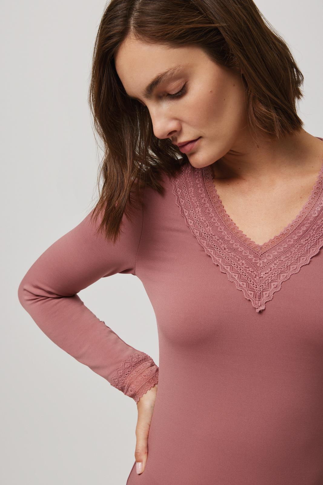 Camisola rosa de manga comprida com decote em V e detalhes de renda
