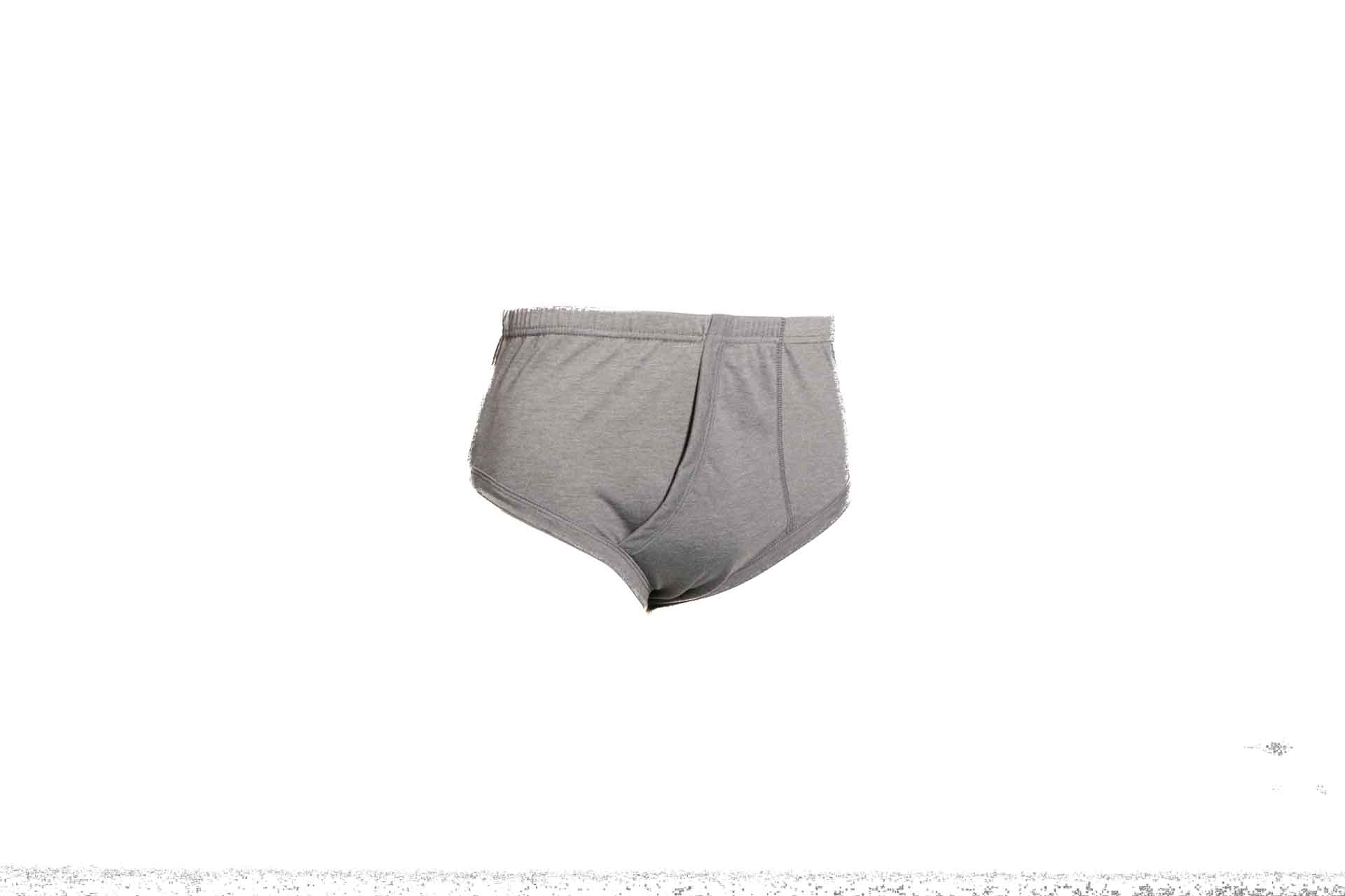 Cuecas masculinas cinza em fundo branco