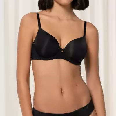 BODY&#x20;MAKE-UP&#x20;ESSENTIALS&#x20;WP