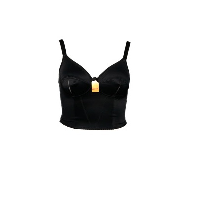 Top cropped preto com alças finas e etiqueta amarela