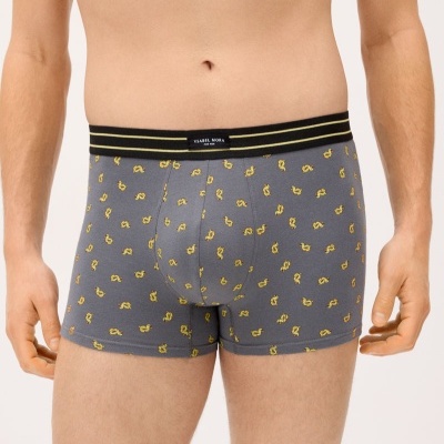 Cuecas boxer cinzentas com desenhos amarelos e cós preto com riscas amarelas
