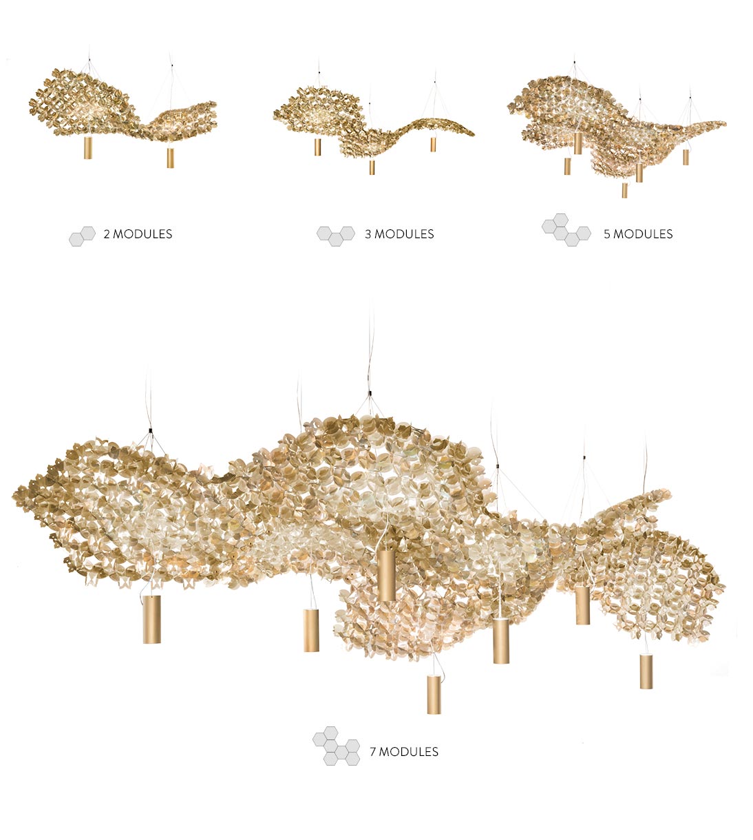 NUVEM Veludo Lustre modular suspenso dourado com forma ondulada e elementos translúcidos