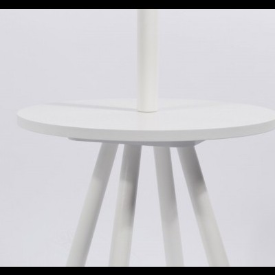 Mesa lateral redonda branca com pés de madeira