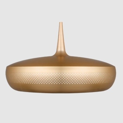 Candeeiro suspenso dourado em metal com padrão de pequenos furos circulares