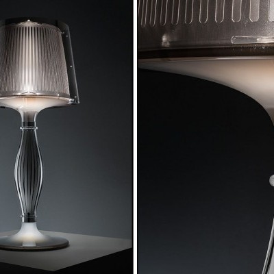 Candeeiro de mesa em vidro transparente com design estriado