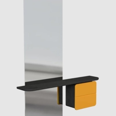 Espelho retangular com prateleira preta e gaveta amarela