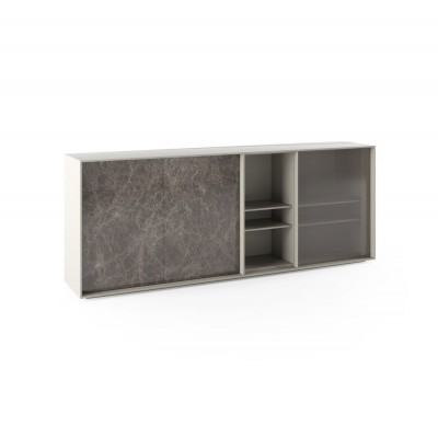 móvel de arrumação com porta deslizante cinzenta e prateleiras