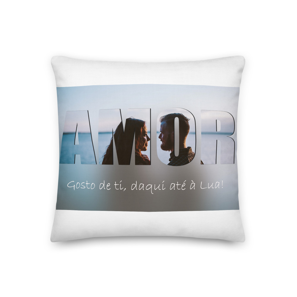 Almofada Amor/Love - Amo-te daqui até à Lua Almofada branca com texto AMOR e silhueta de duas faces humanas, frase em português abaixo.