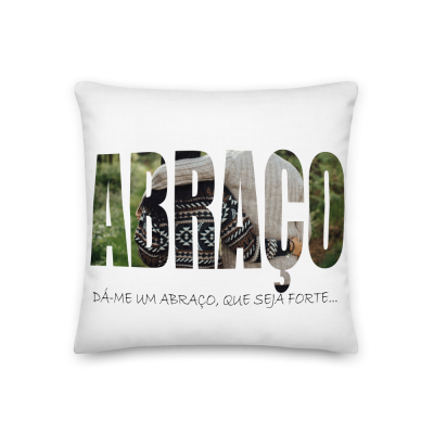 Almofada branca com texto 