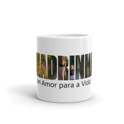 Caneca branca com texto MADRINHA e frase adicional na parte inferior