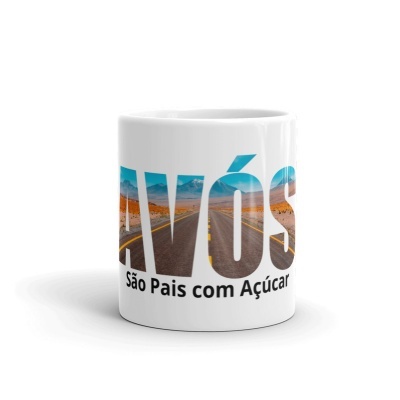 Caneca branca com texto 'AVÓS' e 'São Pais com Açúcar'