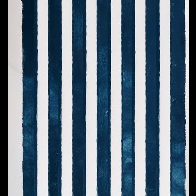 Padrão de riscas verticais azuis escuras e brancas alternadas