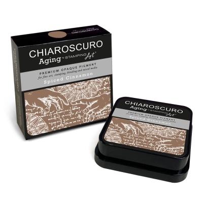 Tinta opaca premium Spiced Cinnamon da marca CHIAROSCURO em embalagem preta e cinza com design gráfico texturizado