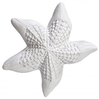 Almofada decorativa branca em forma de estrela do mar com padrão entrelaçado