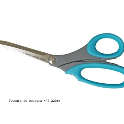 Tesoura de costura KAI 220mm com punhos azuis
