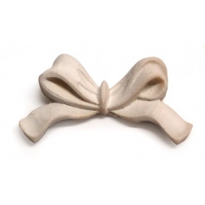 Laço decorativo em cerâmica branco com textura lisa