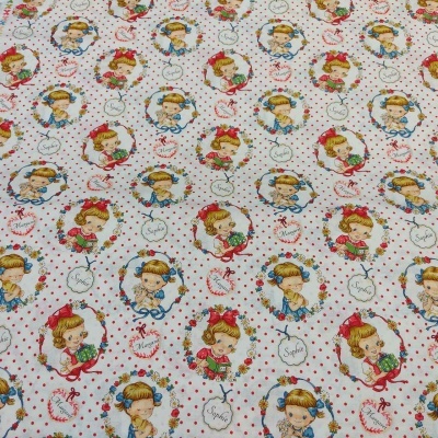 Tecido estampado com desenhos de raparigas vintage e bolinhas vermelhas