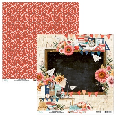 Papel decorativo para scrapbook com design de quadro-negro e flores de um lado e padrão numérico do outro.