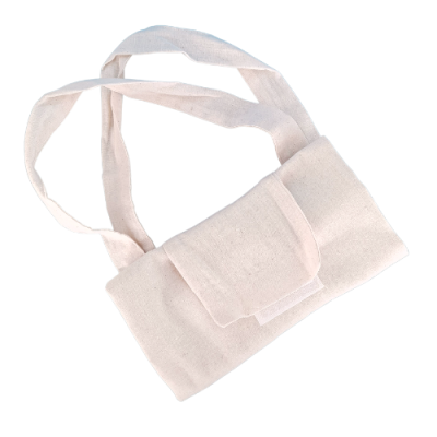 Bolsa de tecido cru com alça dupla e aba de fecho