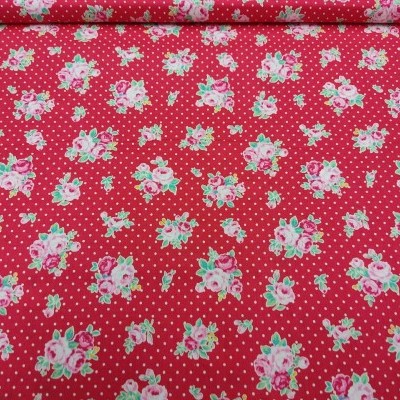 tecido vermelho com padrão floral rosa e pontos brancos