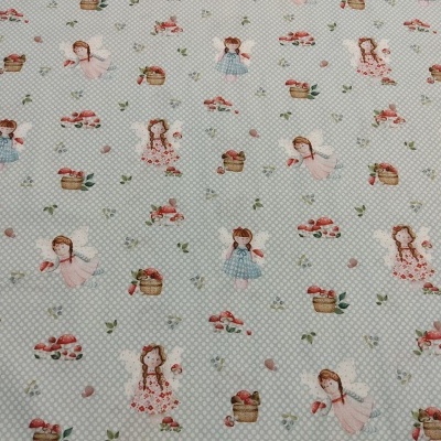 tecido com padrão de meninas, cestos e flores em fundo cinza claro