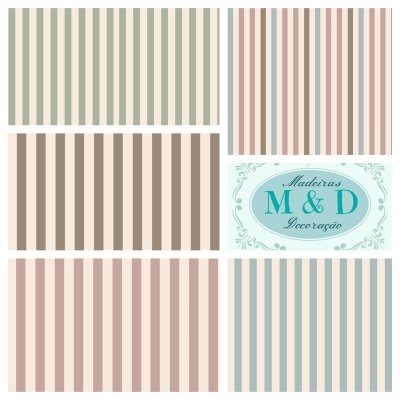 Painéis com padrões de riscas verticais e logotipo de Madeiras M&D Decoração