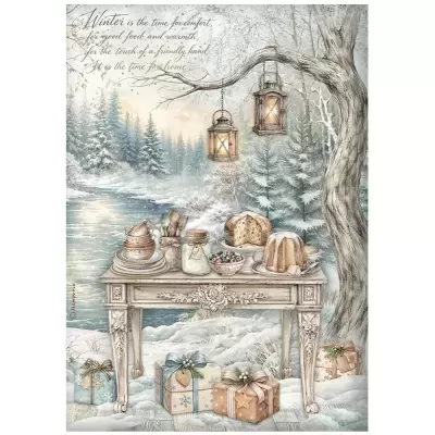 Mesa decorativa branca com louças e alimentos num cenário nevado com árvores e presentes de Natal