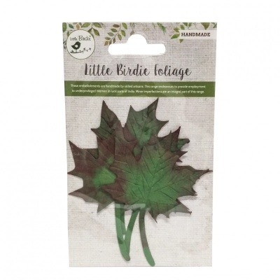 Folhas decorativas verdes e castanho em embalagem little Birdie foliage