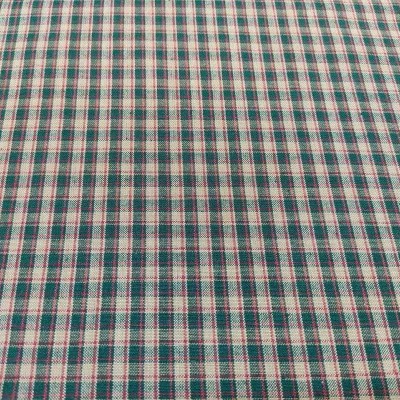 Tecido com padrão de quadrícula verde, branco e vermelho