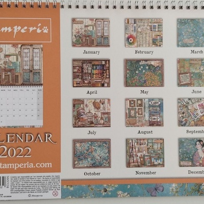 Calendário de parede 2022 Stamperia com ilustrações vintage para cada mês.