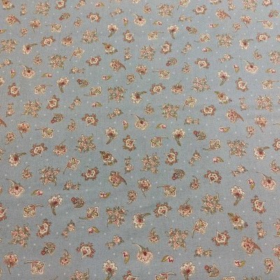 tecido azul claro com padrão floral pequeno e repetido