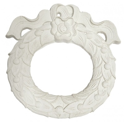 Moldura circular branca decorativa com padrão de folhas e flor em relevo