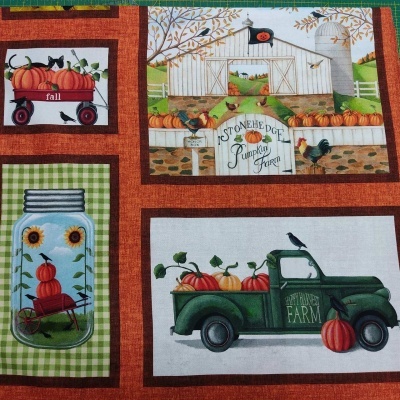 Tecido com padrões outonais de abóboras, celeiro, caminhão e frasco de vidro
