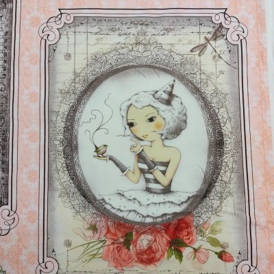 Ilustração de figura feminina com pássaro e flores num fundo rosa