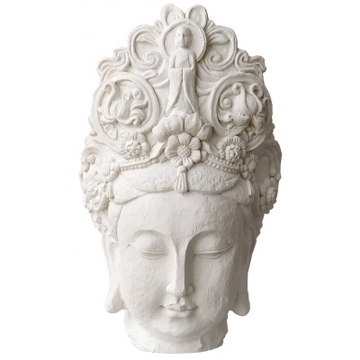 Escultura branca estilo busto com coroa detalhada e olhos fechados