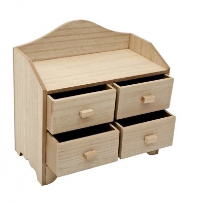 Cômoda pequena de madeira com quatro gavetas abertas