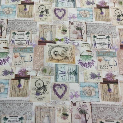 tecido estampado com bicicletas, lavanda e corações em tons suaves