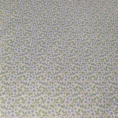 Tecido estampado floral azul e verde