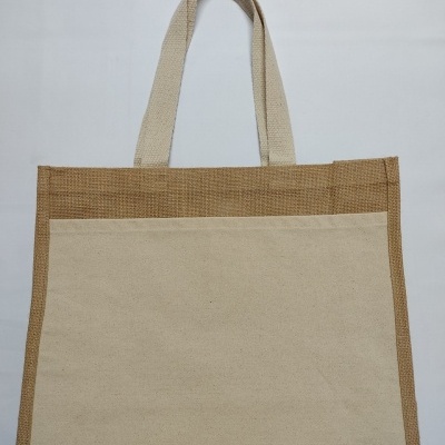 Sacola ecológica em tecido cru e juta com bolso frontal e alças largas