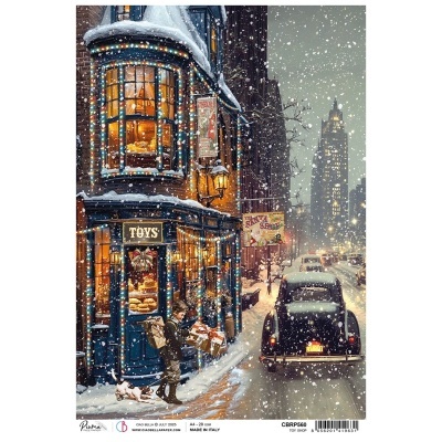 Rua nevosa com loja de brinquedos azul, luzes natalícias, rapaz com presentes e carro antigo preto