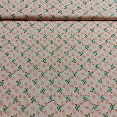 tecido cor de rosa com padrão floral pequeno