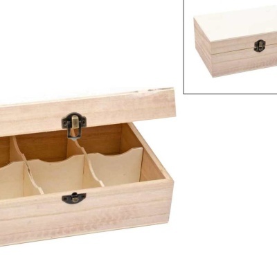 Caixa de madeira clara com seis compartimentos internos e tampa aberta