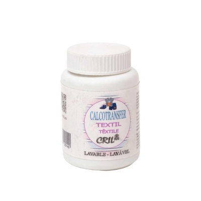 Frasco plástico branco com rótulo em português para uso em tecidos.