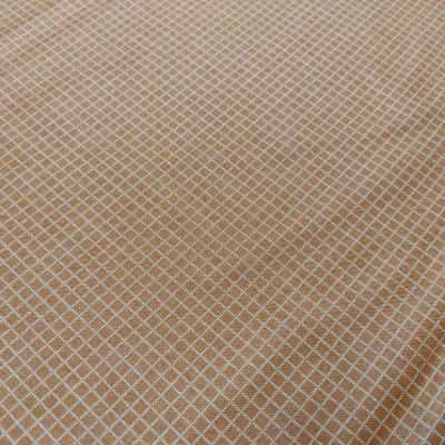 Tecido castanho com padrão quadriculado bege