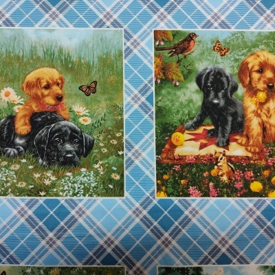 Duas ilustrações de filhotes de cães em ambientes naturais com flores e borboletas.